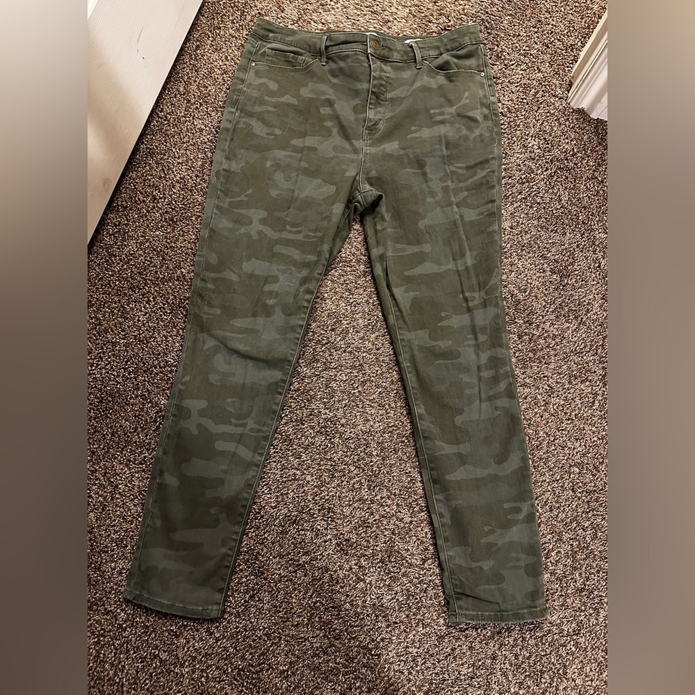 Sanctuary camo cargo pants